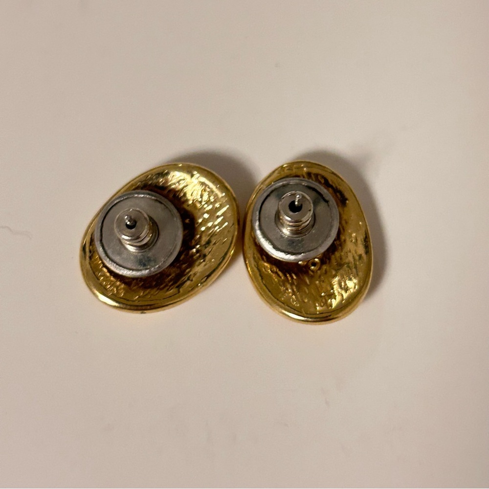 Vintage Groovy 2 cm Shiny Gold Tone Yellow Classic Pierced Earrings Y2K Style - Picture 9 of 9
